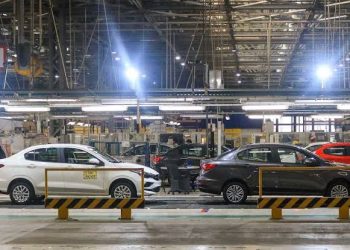 Alarma industrial: Stellantis amenaza con cerrar sus dos fábricas argentinas y pone en riesgo 5.000 empleos