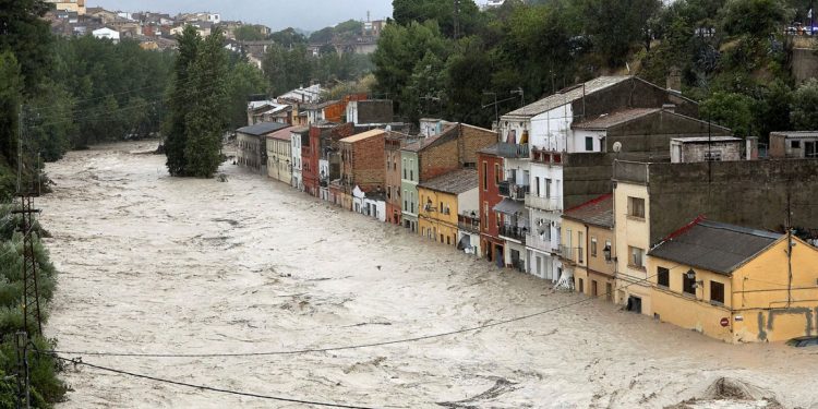 España en alerta: una riada arrasa Madrigueras, deja una mujer muerta y obliga a rescatar a 90 personas