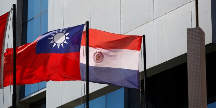 China disciplina a Paraguay y Belice: amenaza con confiscar bienes de ministros por apoyar a Taiwán