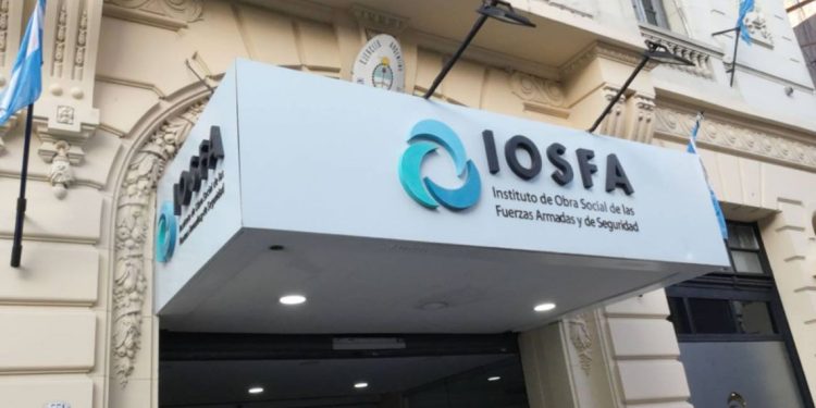 IOSFA: desafiliaron a una mujer tras 49 años y denuncian una firma falsificada