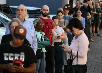 Brasil vota en su elección más cerrada desde 1989: Lula y Flávio Bolsonaro llegan separados por apenas tres puntos